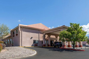 Гостиница Quality Inn & Suites Albuquerque North near Balloon Fiesta Park  Альбукерке